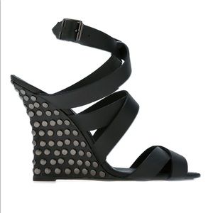 OPEN TO OFFERS Manolo Blahnik Wedges Sandals  SZ38